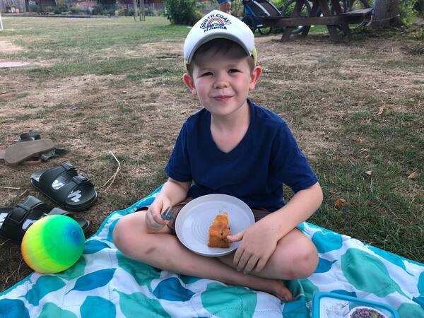 Henri beim Picknick