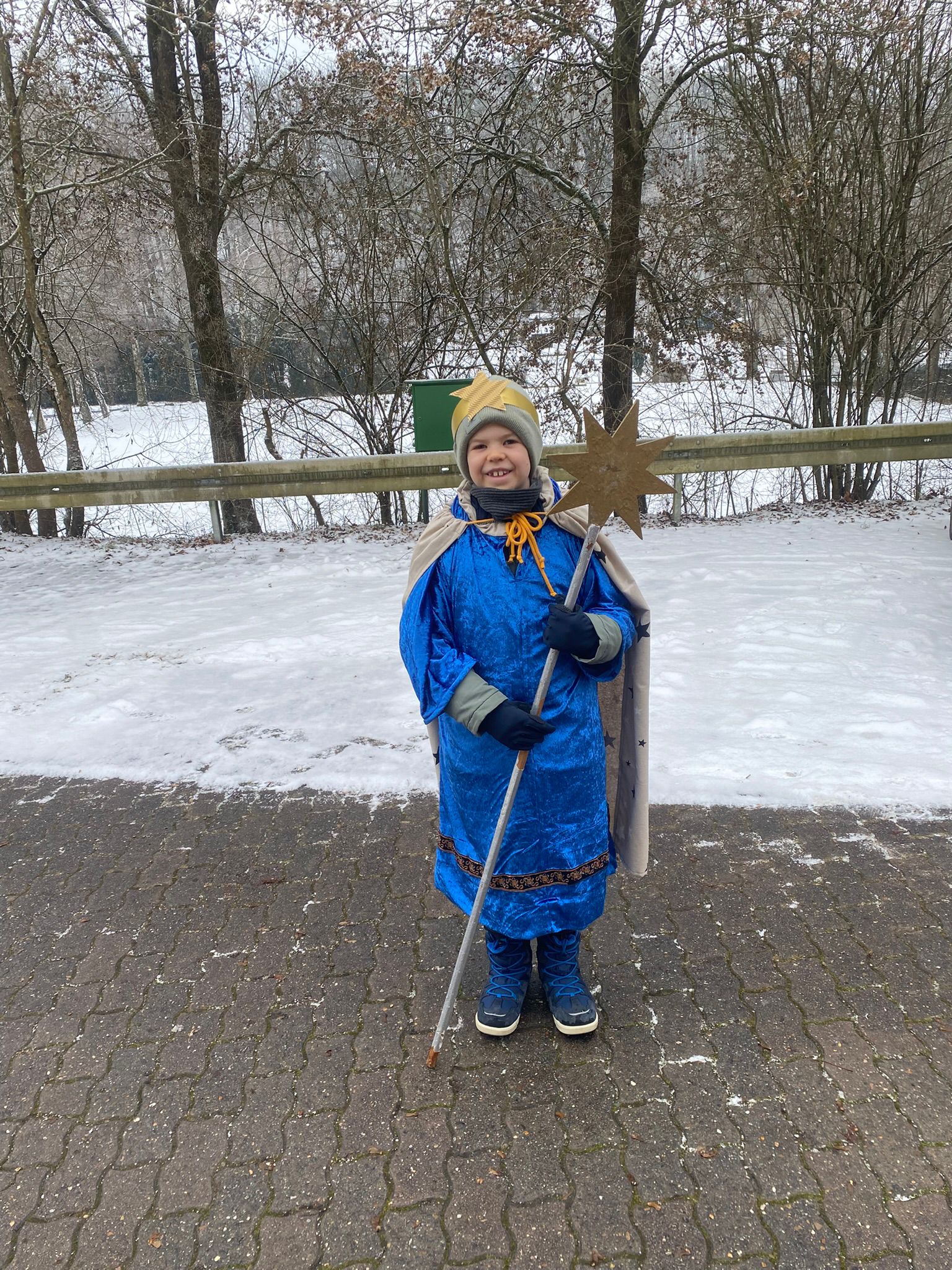 Henri als Sternsinger